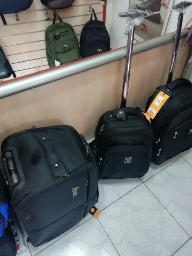 عکس کالا ورزشی نیوان