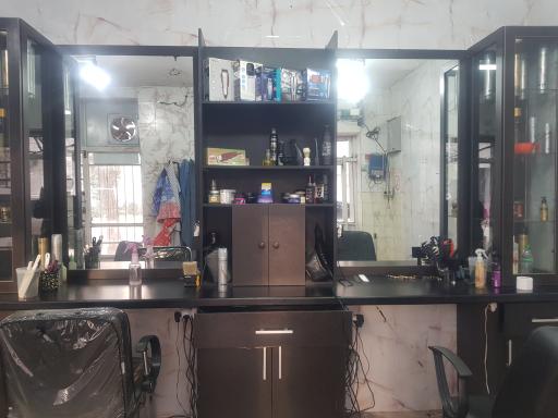 عکس سالن پیرایش کلاسیک