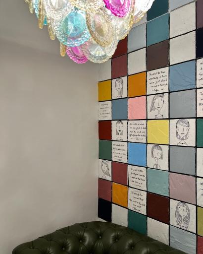 خانوم کتاب (کافه کتاب)