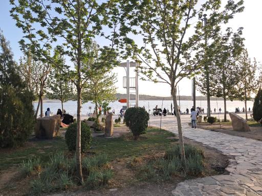 عکس اسکله تفریحی و قایقرانی 