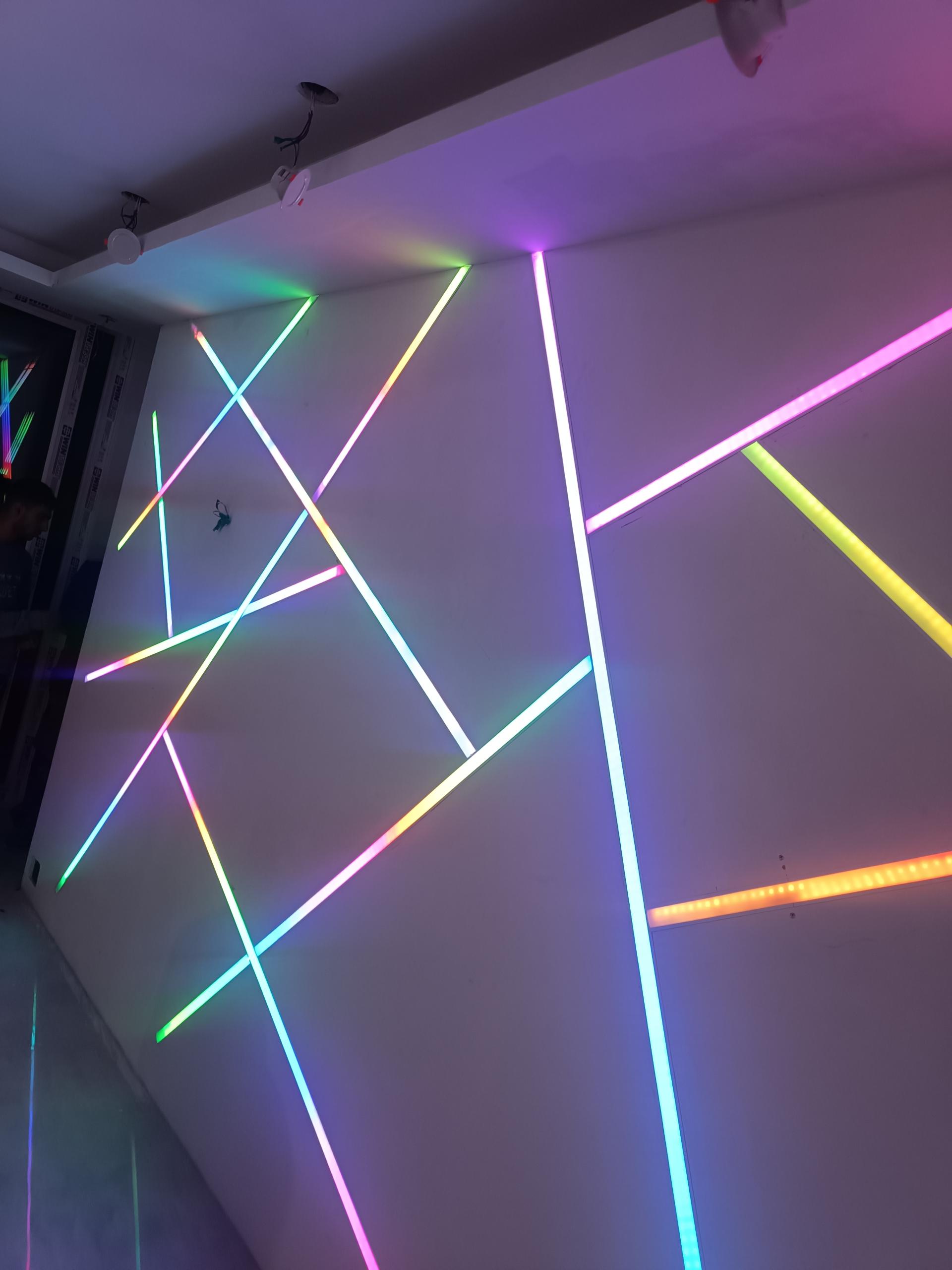 عکس فروشگاه لاین نوری 