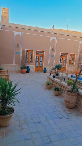 عکس اقامتگاه سرای دشتی 