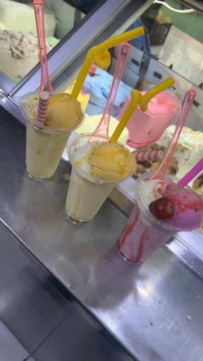 آبمیوه بستنی طلاب دایی خلیل