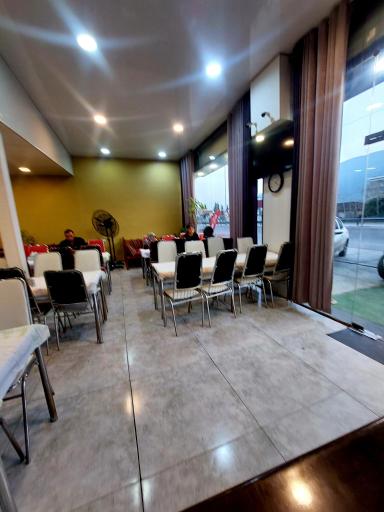 عکس آشپزخانه مرکزی گل بانو