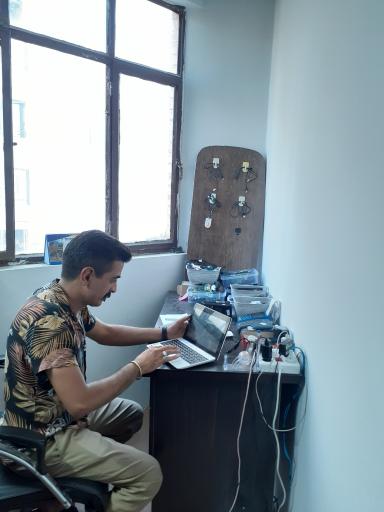 عکس تعمیرات و فروش کارتخوان