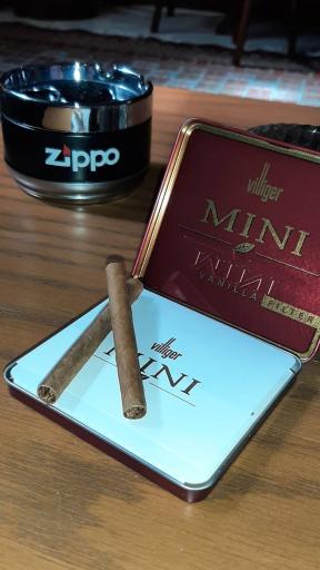 عکس کافه روزنامه 