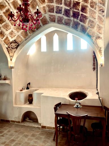 عکس عمارت تاریخی شریف