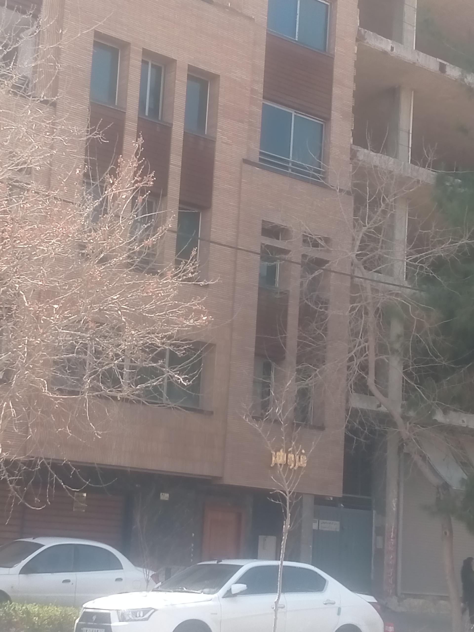 عکس ساختمان فروهر