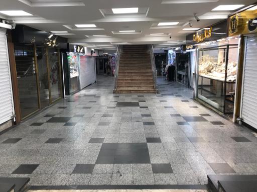 عکس مرکز خرید بوستان