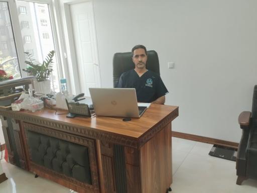 مرکز فوق تخصصی گوارش و کبد روهان دکتر حرمتی