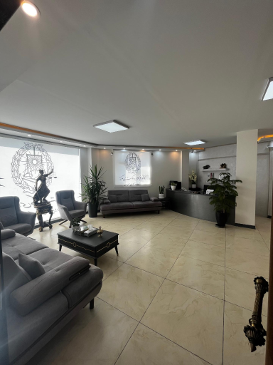 عکس گروه وکلای میزان