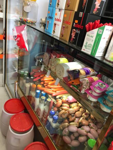 عکس سوپر مارکت شمال