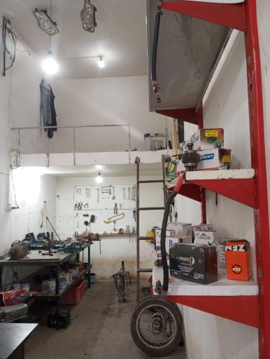 عکس باطری سازی برادران 