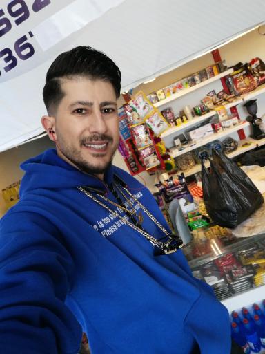 عکس مارکت داریوش 