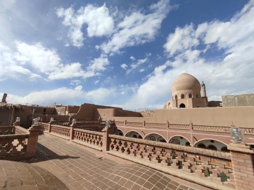 عکس هتل سنتی فانوس ویونا