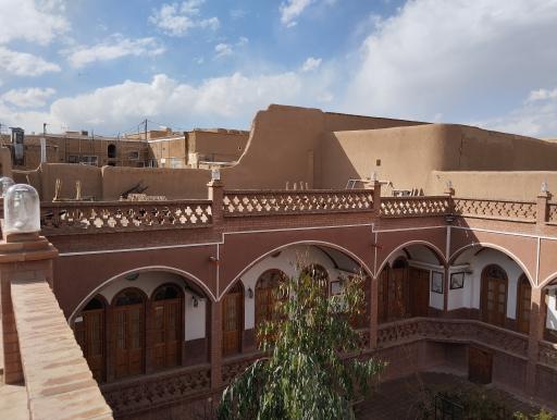 عکس هتل سنتی فانوس ویونا