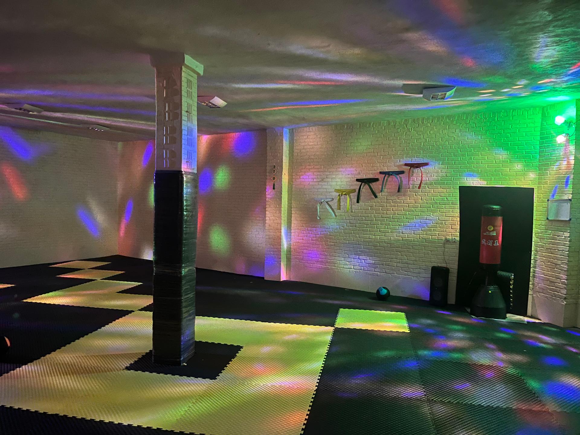 عکس اکادمی ورزشی کیهان 