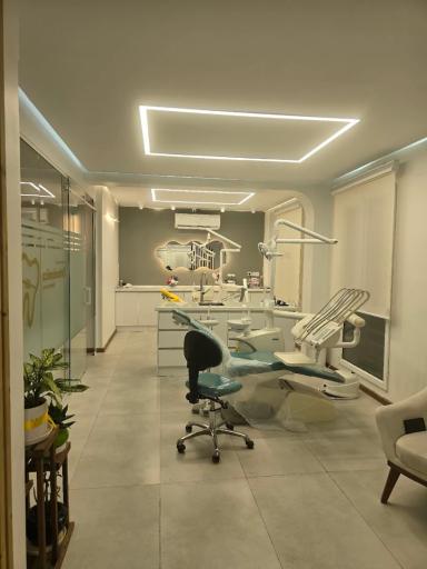 عکس مرکز ارتودنسی دکتر حاج همتی