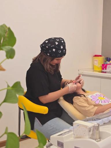 عکس مرکز ارتودنسی دکتر حاج همتی