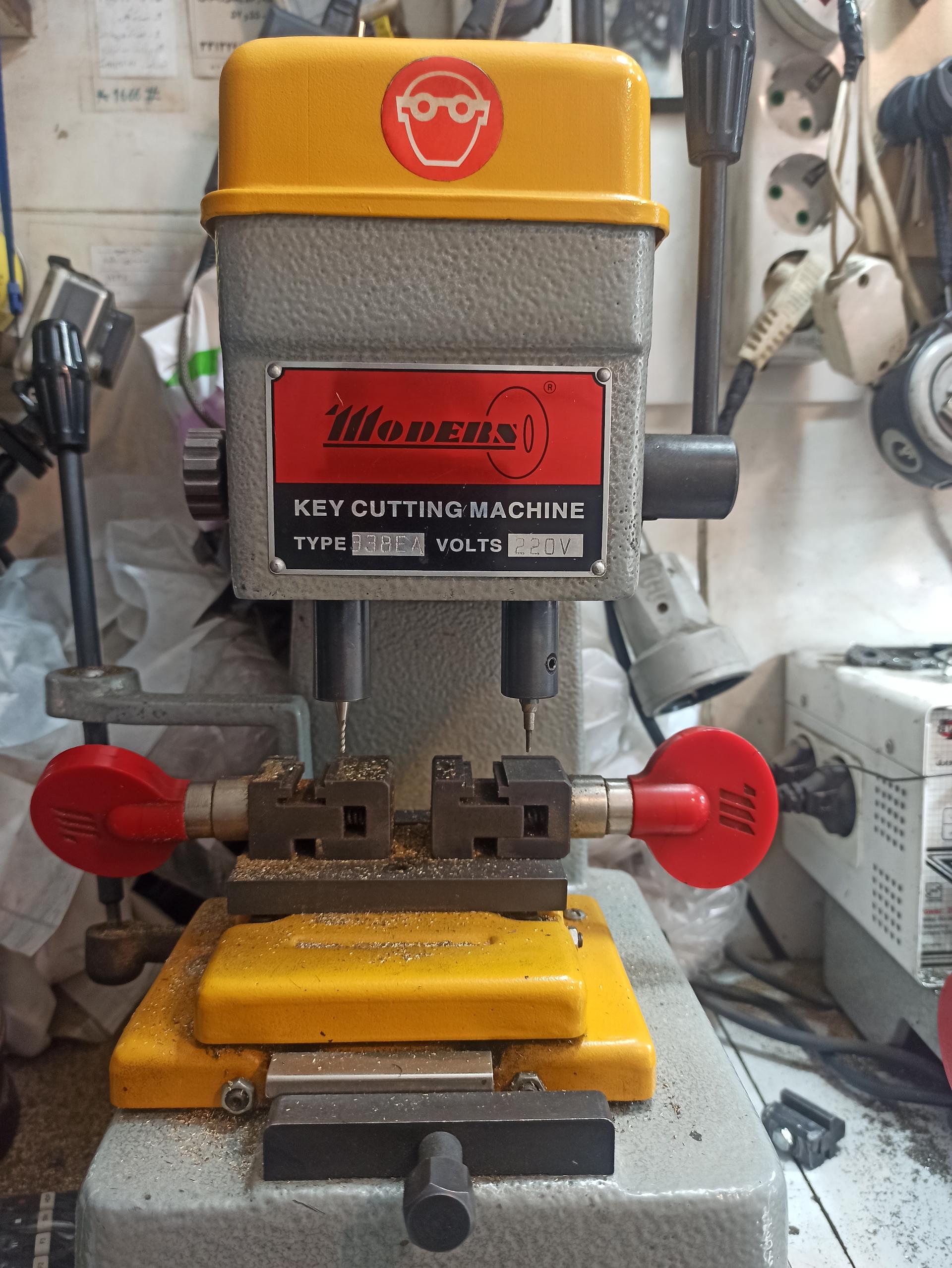 عکس کلید سازی امیر