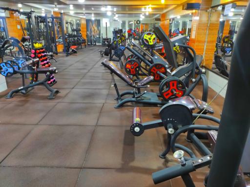 عکس باشگاه بدنسازی درخشان