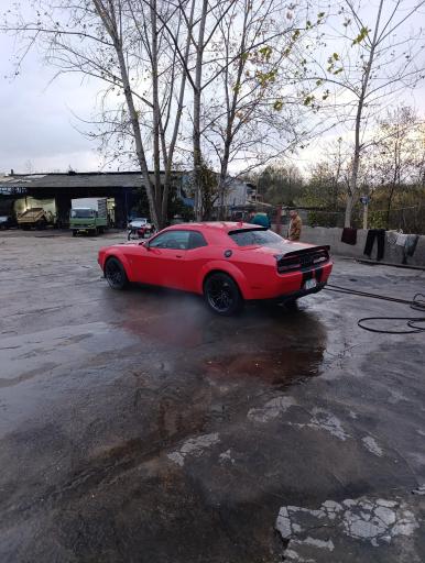 عکس کارواش و تعویض روغنی حمید