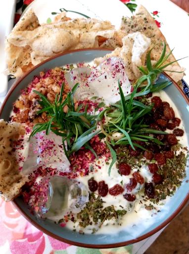 عکس کافه رستوران گیاهی مهر میترا