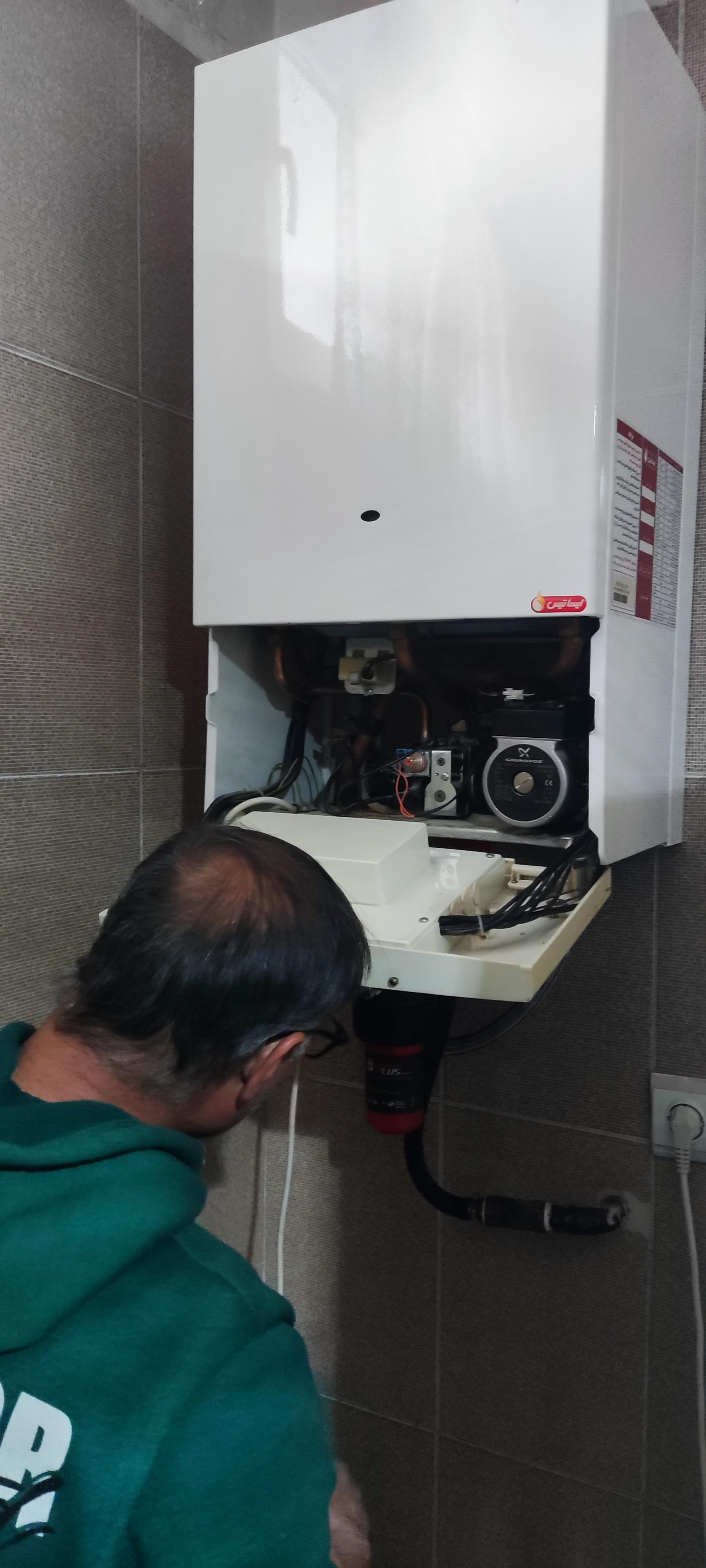 عکس خدمات پکیج و شوفاژ احمدی