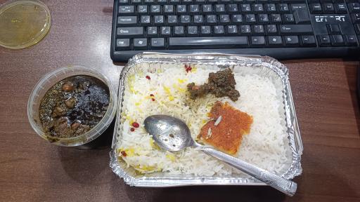 عکس کترینگ و فست فود فرشچی آشپزخانه رضا