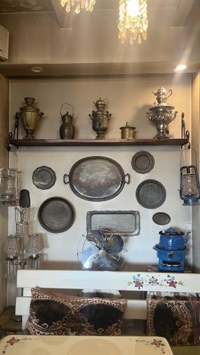 عکس کافه رستوران گیاهی مهر میترا