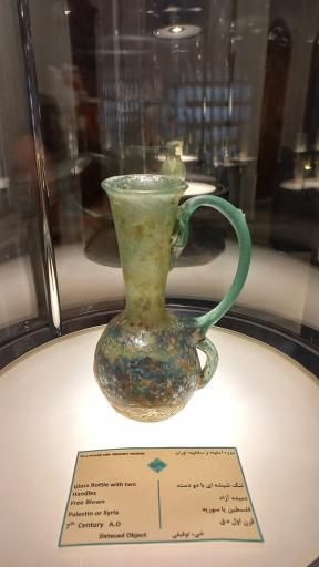 عکس موزه آبگینه و سفالینه های ایران (خانه قوام السلطنه)