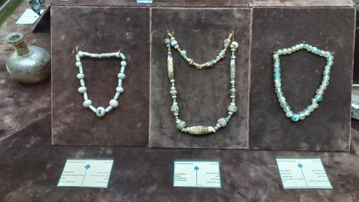 عکس موزه آبگینه و سفالینه های ایران (خانه قوام السلطنه)