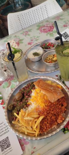 عکس کافه رستوران گیاهی مهر میترا