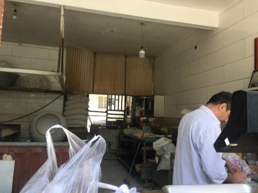 عکس قنادی وفادوست