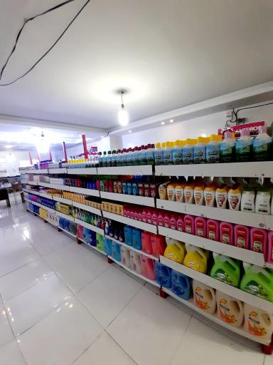 عکس هایپر مارکت کمالی