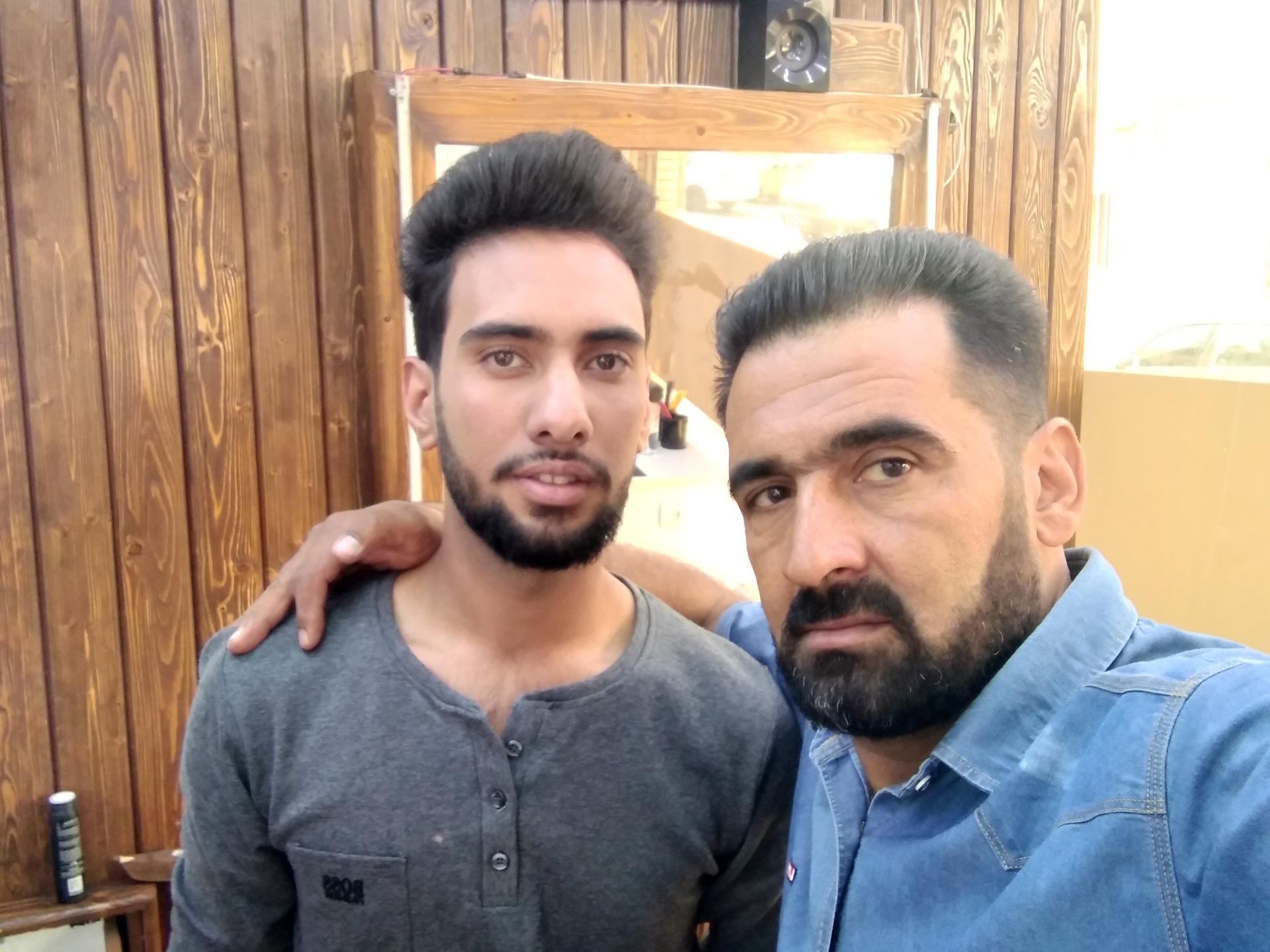 عکس آرایشگاه نخل طلایی