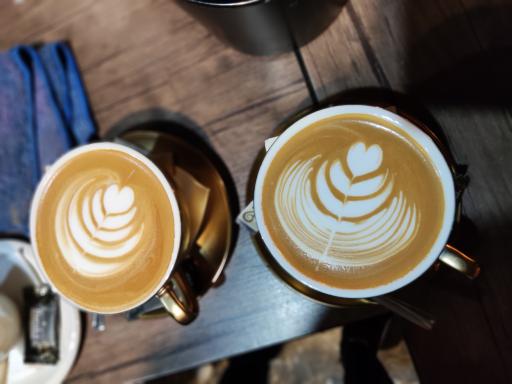 عکس کافه براتوا