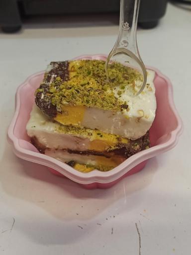 عکس بستنی غدیر و قادر