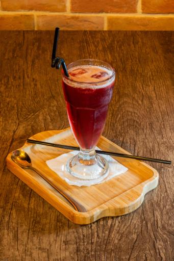 عکس کافه براتوا