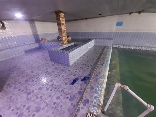 آبگرم معدنی لاروسر