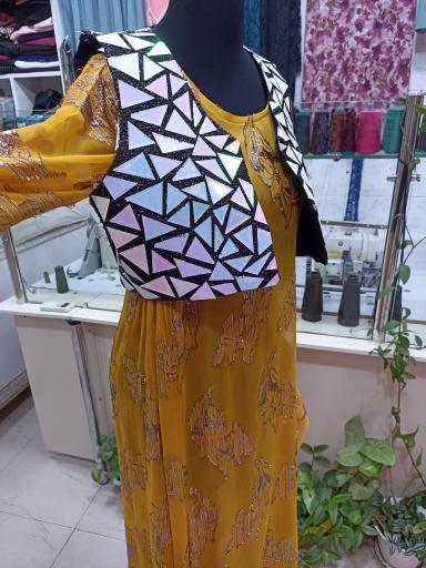 عکس خیاطی دیپلمات سقز