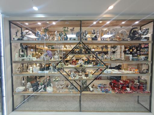 گالری اکسسوری ریوا