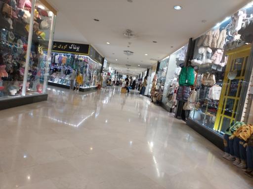 عکس بازار فردوسی یک