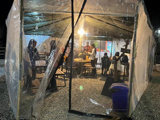 عکس کافه رستوران ناروَن