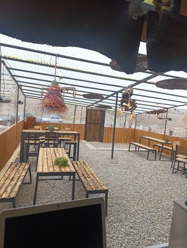 عکس کافه رستوران ناروَن