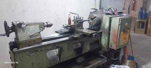 عکس مرکز برش فلزات سادات