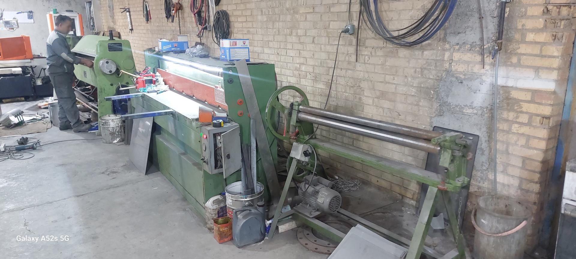 عکس مرکز برش فلزات سادات