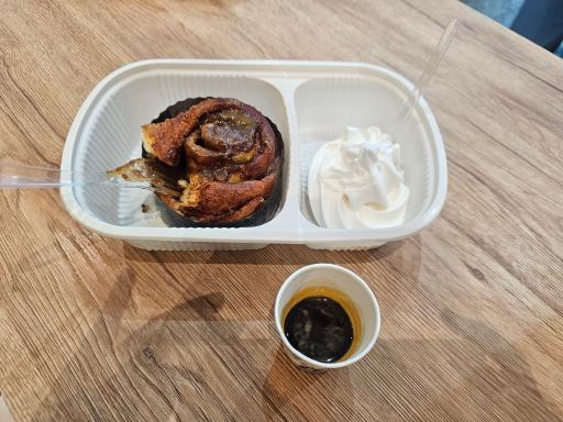 عکس شیرینی لیلی نور