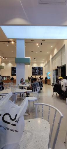 عکس شیرینی لیلی نور