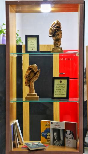 عکس کافه کتاب اردیبهشت